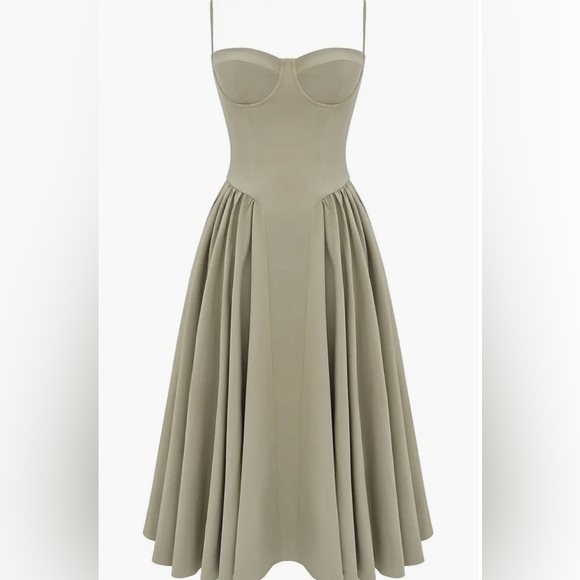 HOUSEOFCB Samaria Corset Fit & Flare Midi Dress - Picture 4 of 4